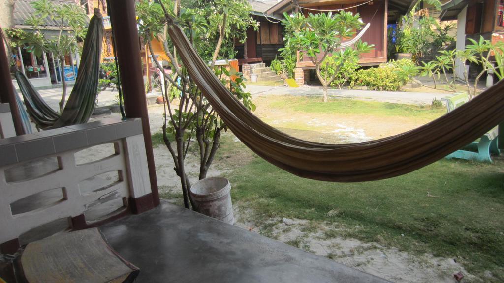 Hotel Charung Beach Haad Rin Exterior foto