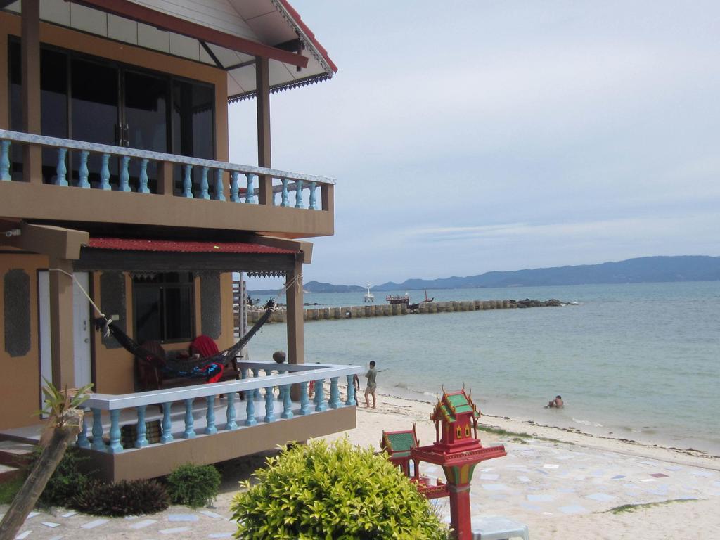 Hotel Charung Beach Haad Rin Exterior foto