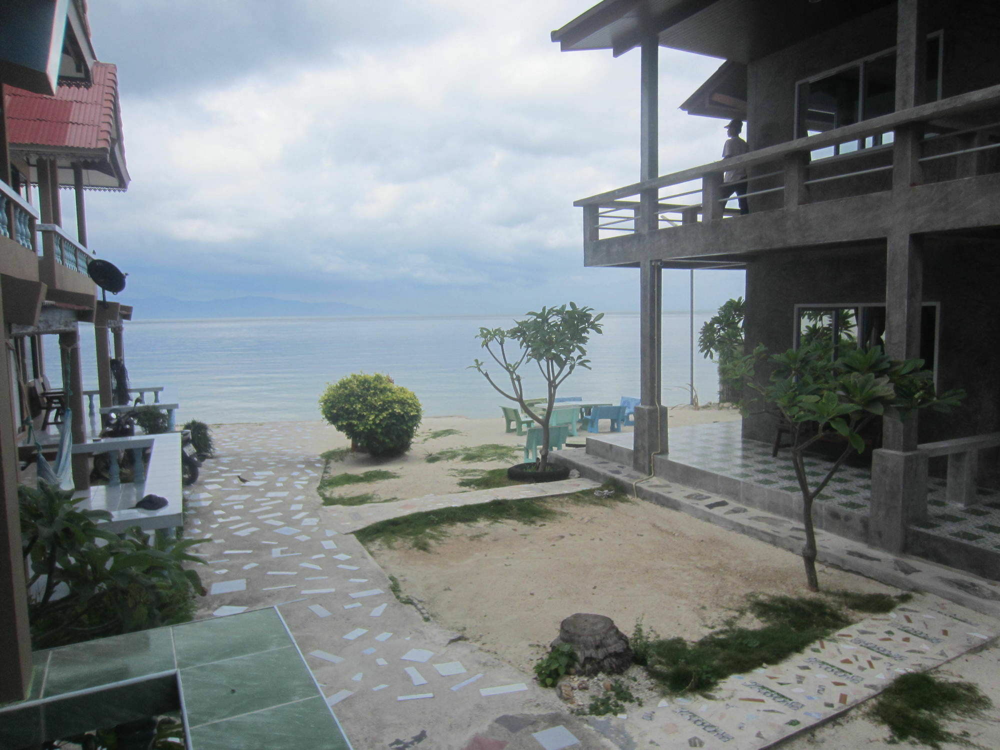 Hotel Charung Beach Haad Rin Exterior foto